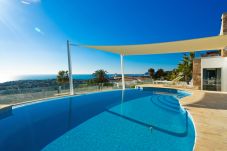 Villa in Moraira - Graham Holiday Rentals - La Palmera