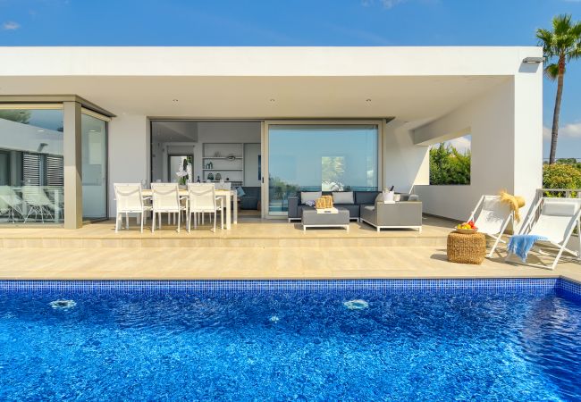 Villa in Benissa - Graham Holiday Rentals - Baladrar Villa in Benissa - Graham Holiday Rentals - Baladrar