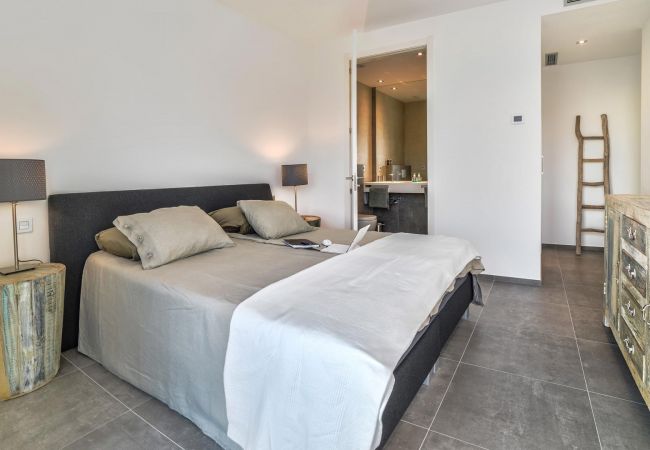 Villa in Moraira - Graham Holiday Rentals - Moraira Breeze Villa in Moraira - Graham Holiday Rentals - Moraira Breeze