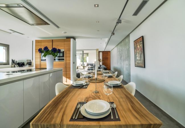Villa in Moraira - Graham Holiday Rentals - Moraira Breeze Villa in Moraira - Graham Holiday Rentals - Moraira Breeze