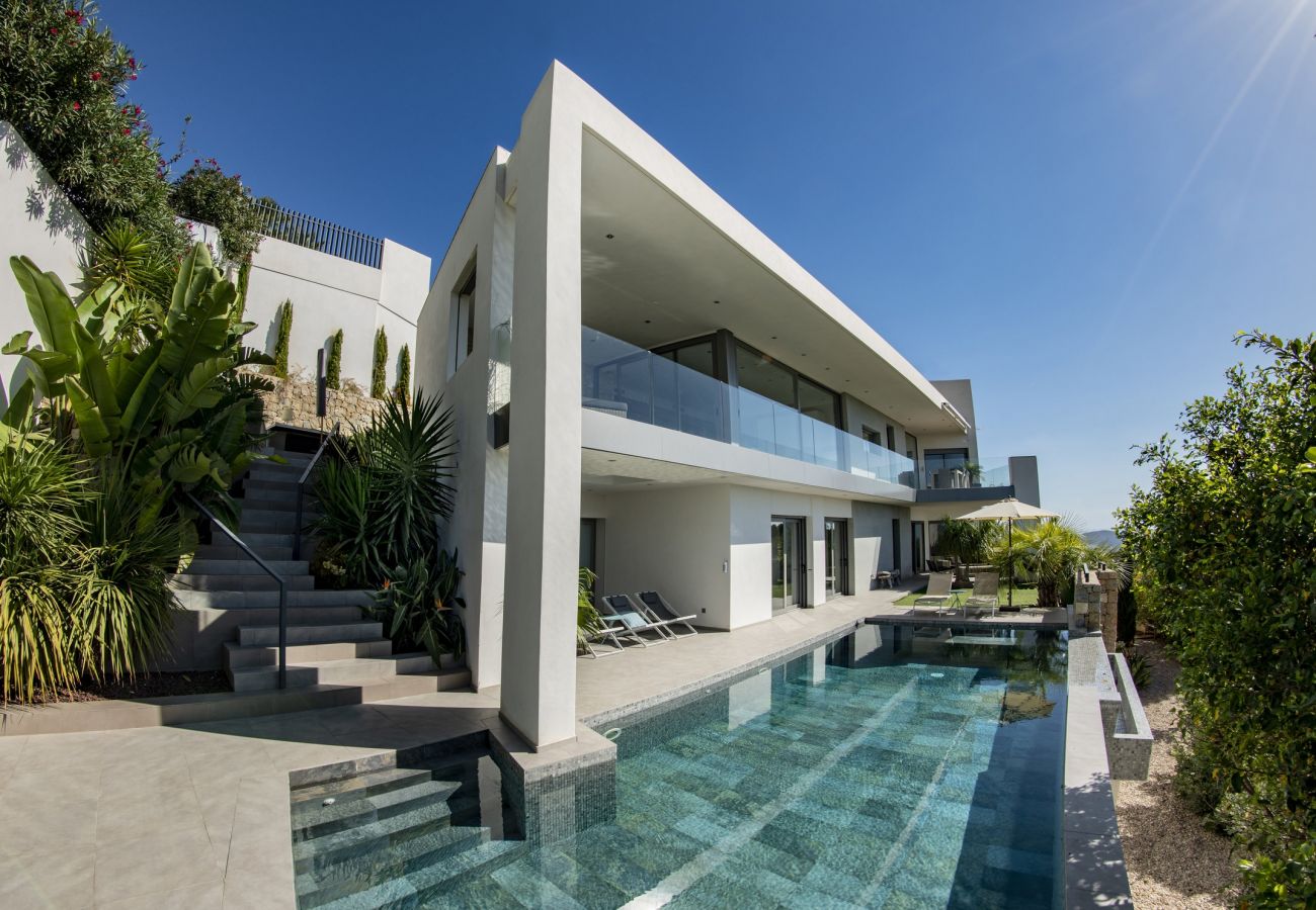 Villa in Moraira - Graham Holiday Rentals - Moraira Breeze Villa in Moraira - Graham Holiday Rentals - Moraira Breeze