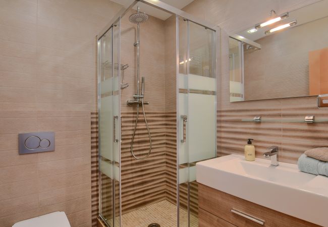 Apartment in Moraira - Graham Holiday Rentals - El Portet Moraira Apartment in Moraira - Graham Holiday Rentals - El Portet Moraira